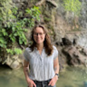 Meet your Posher, Delaney